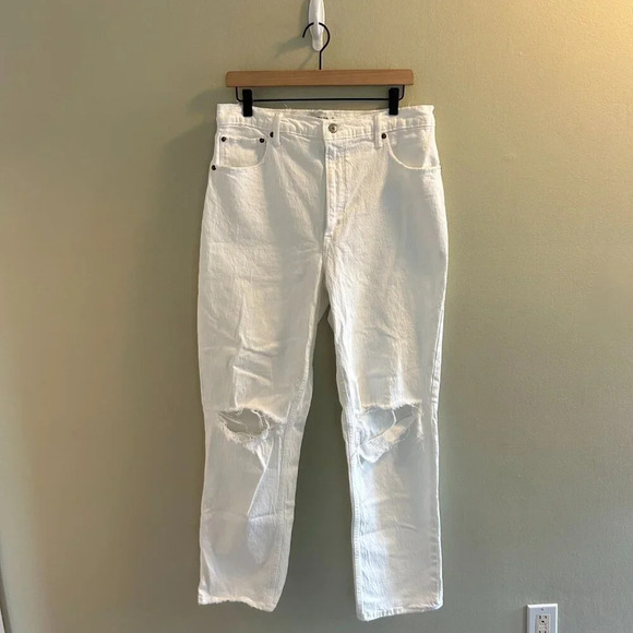 Abercrombie 90s Straight Ultra High Rise White Jeans Womens Size 32 14 Long - Picture 2 of 8